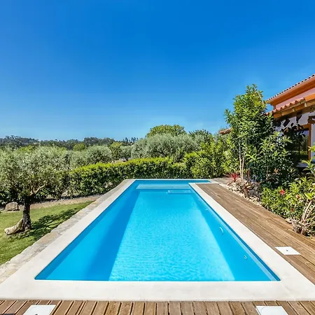 Carcavelos With Pool, Cleaning Included *