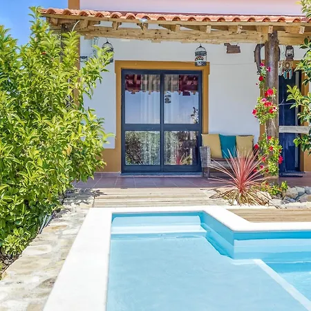 Carcavelos With Pool, Cleaning Included Vakantiehuis