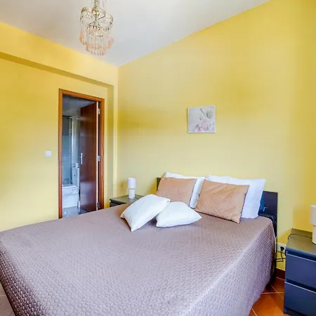 Carcavelos With Pool, Cleaning Included Vakantiehuis Carcavelos (Coimbra)