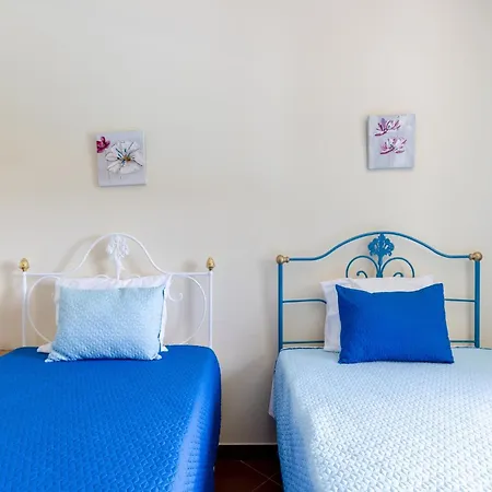 Carcavelos With Pool, Cleaning Included *