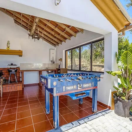 Carcavelos With Pool, Cleaning Included Vakantiehuis *